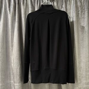 Lululemon High Lines Pullover SIZE 10
Black